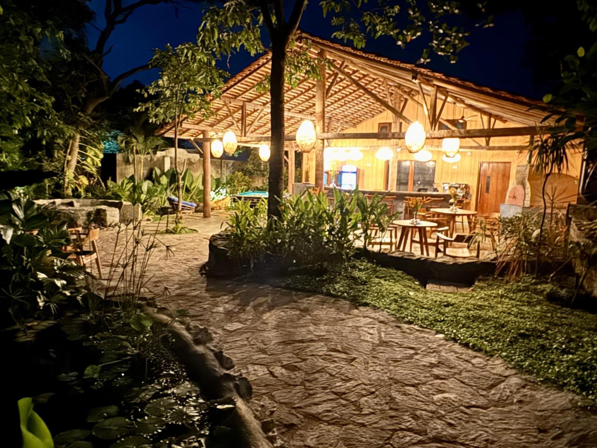 Coastline Mirissa Boutique Hotel And Spa מראה חיצוני תמונה